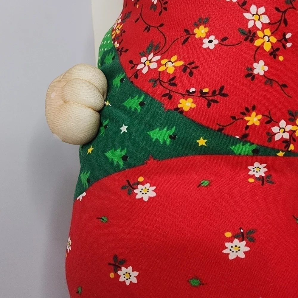 Vintage  Christmas Wreath Handmade Quilted & Stitched Fabric Grandpa OLD Man Hug